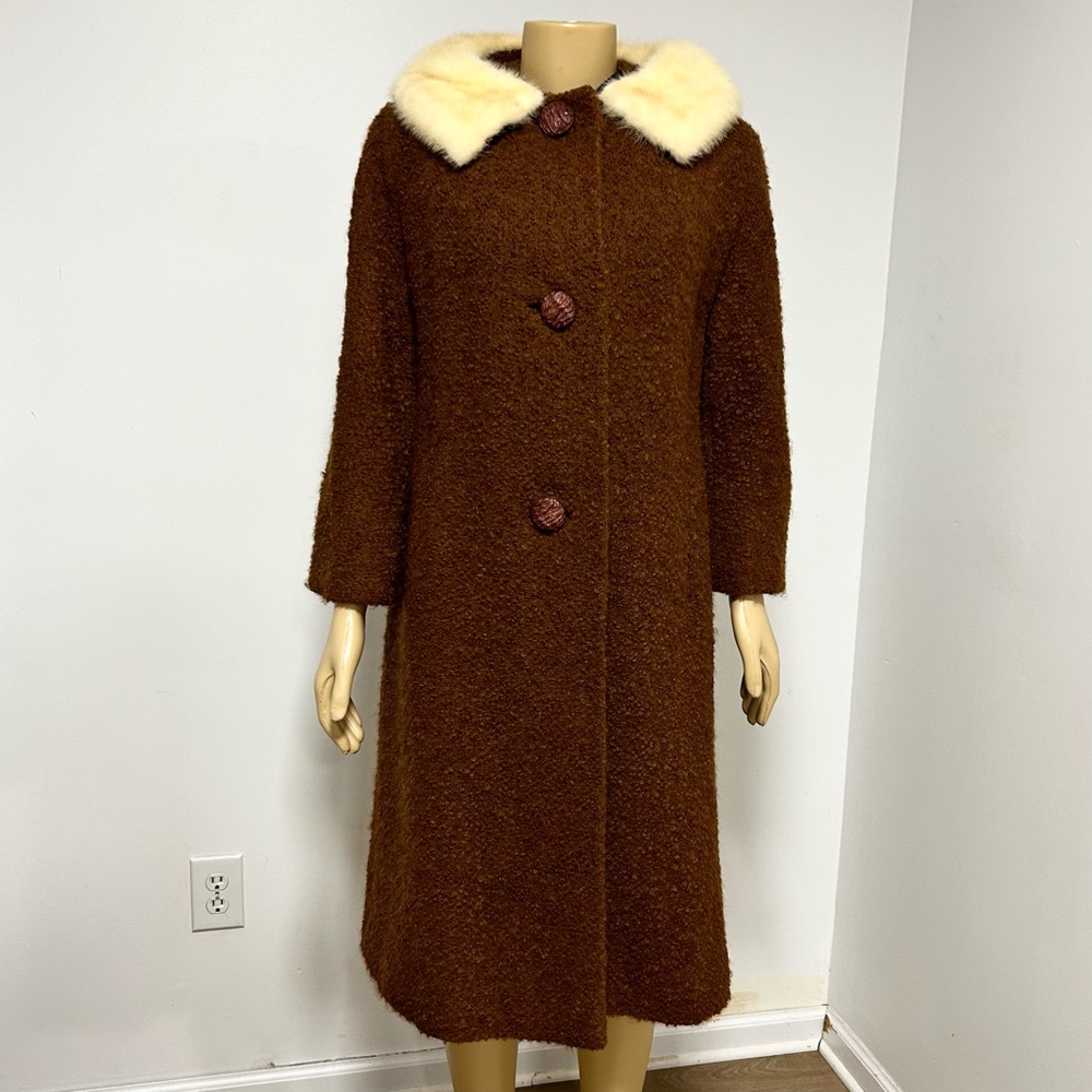 Vintage Lowenstein's Memphis Wool Boucle Mink‎ Fur Collar Coat Brown ILGWU Tag